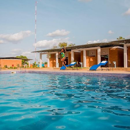 Dunia Hotel Ouagadougou Loumbila 外观 照片