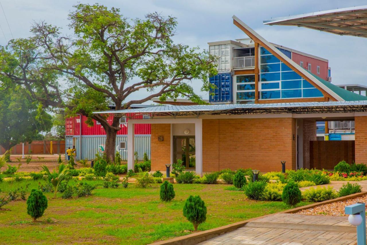 Dunia Hotel Ouagadougou Loumbila 外观 照片