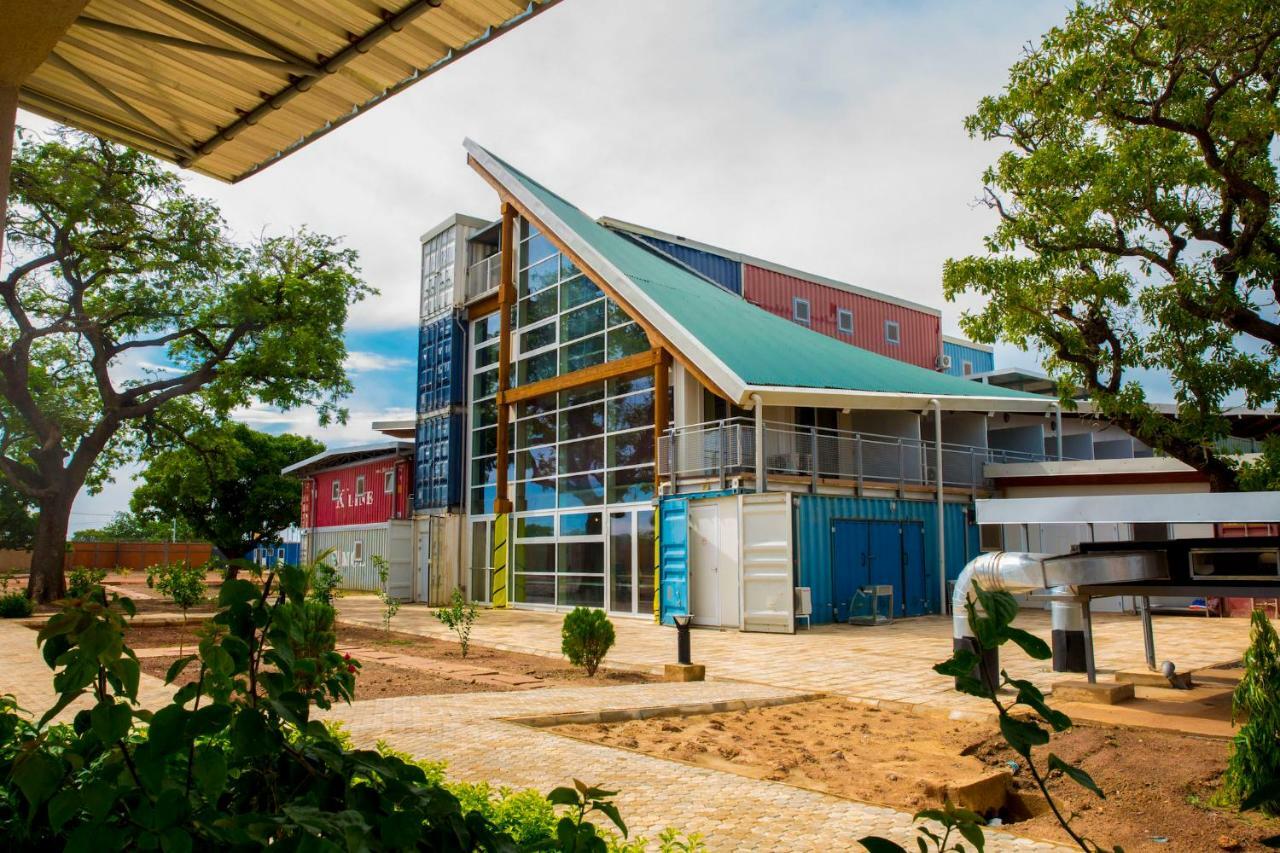 Dunia Hotel Ouagadougou Loumbila 外观 照片