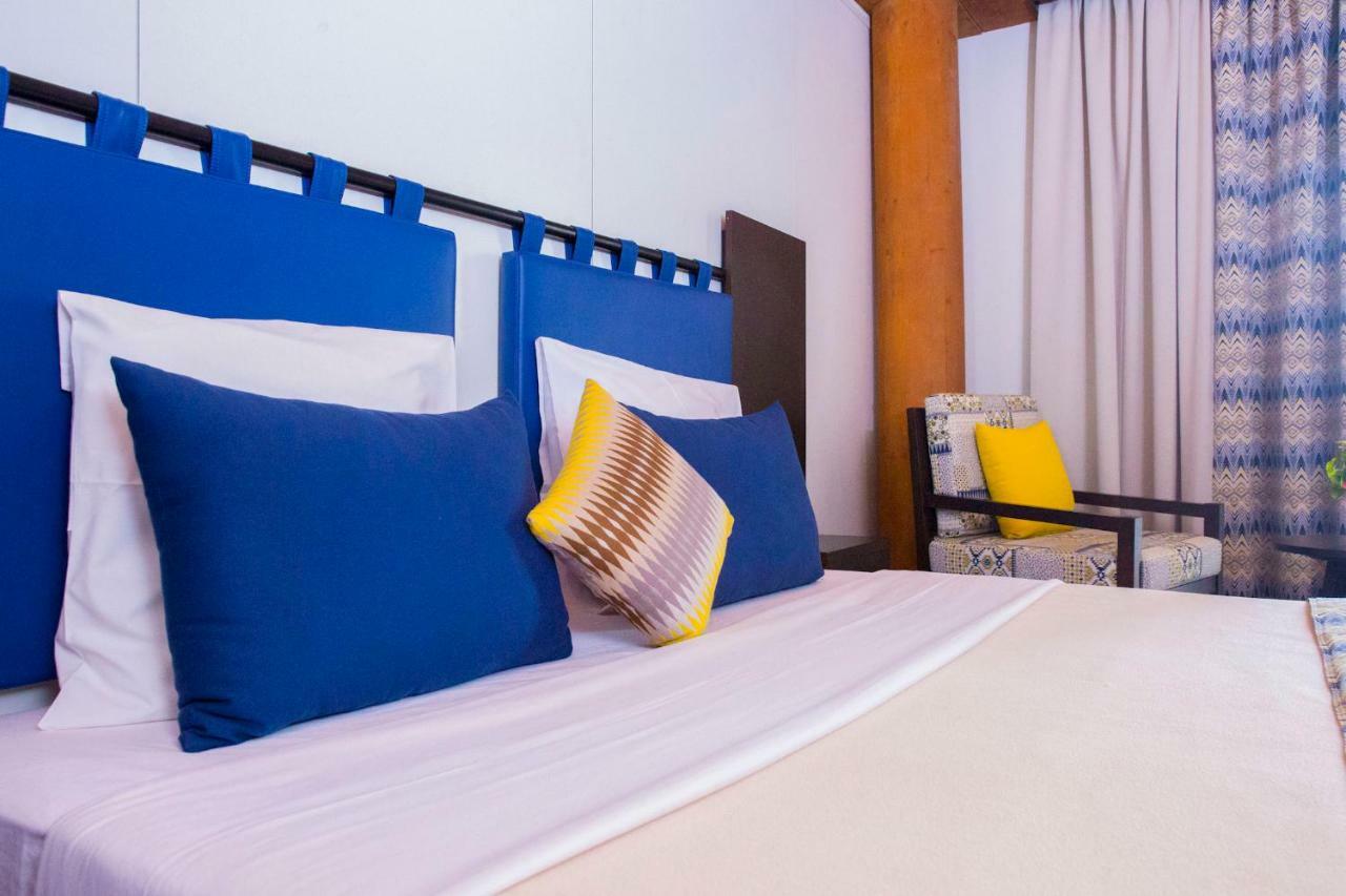 Dunia Hotel Ouagadougou Loumbila 外观 照片